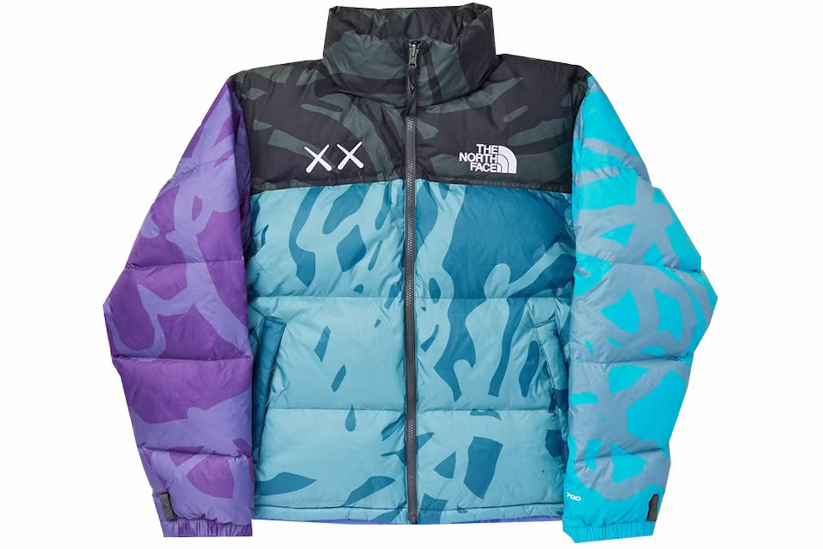 Veste KAWS x The North Face rétro 1996 Nuptse imprimé bleu